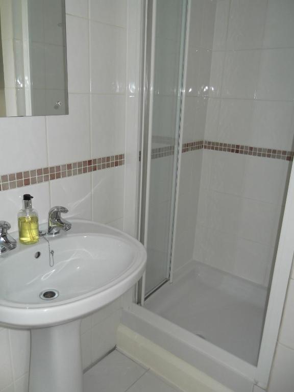 אולברסטון Lyndhurst Guest House חדר תמונה